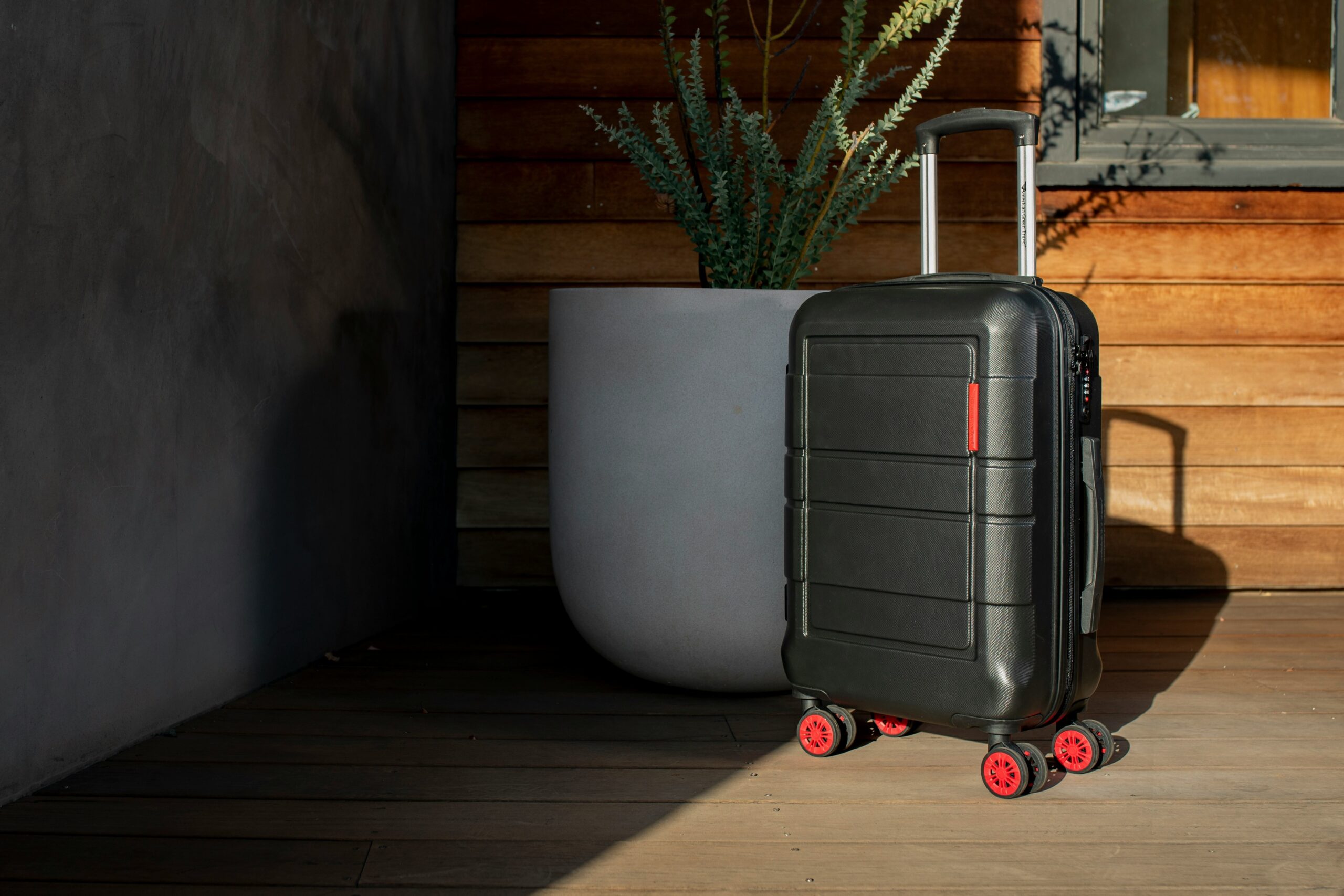 Graph showing percentage of damaged luggage per year