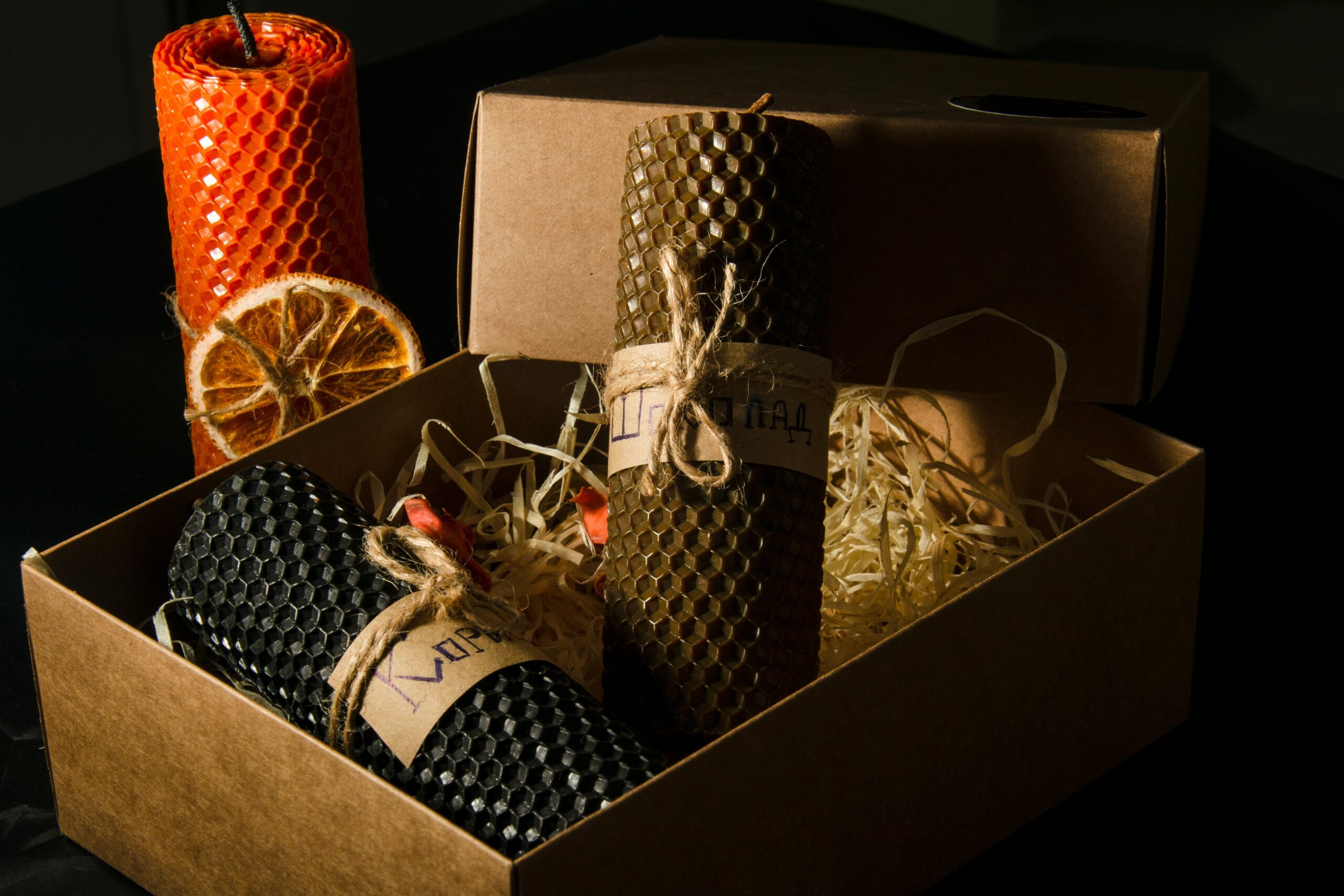 Before-and-after images showing proper versus improper packing methods