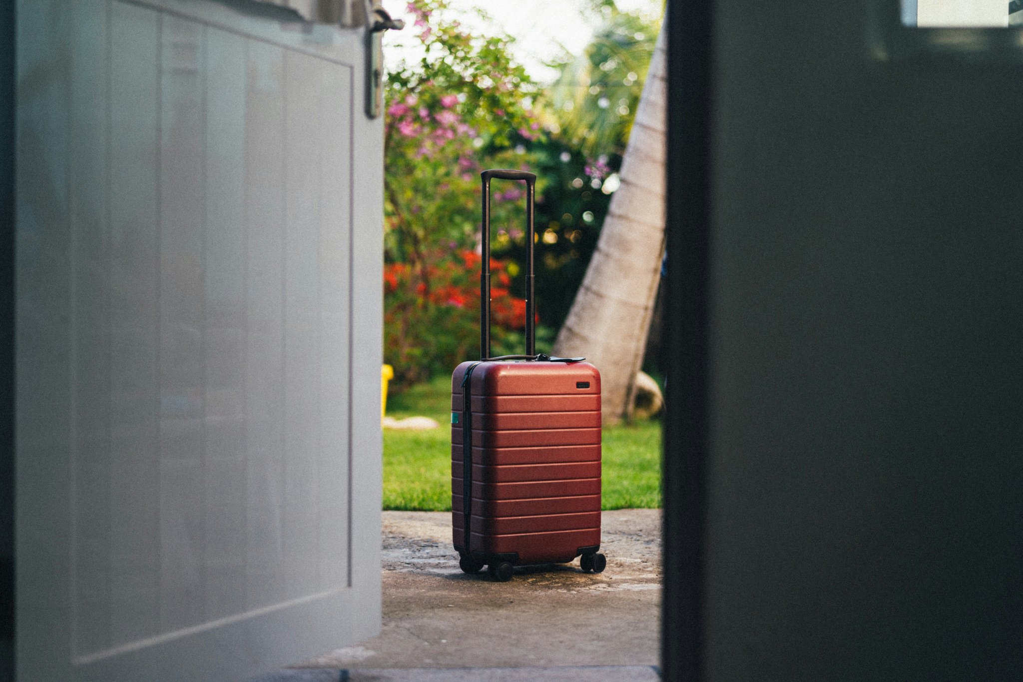 The Underrated Power of a Robust Hardshell Suitcase: Why It Should Be Your Next Travel Companion